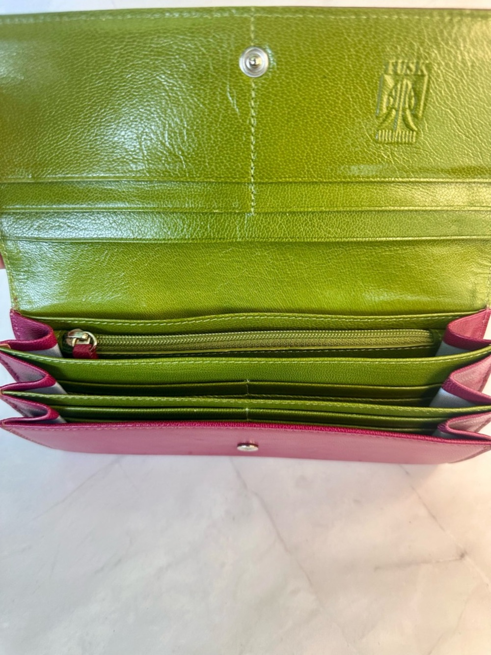 Vintage Leather Wallet Magenta Green Snap Closure Bifold Long Wallet - Picture 4 of 5
